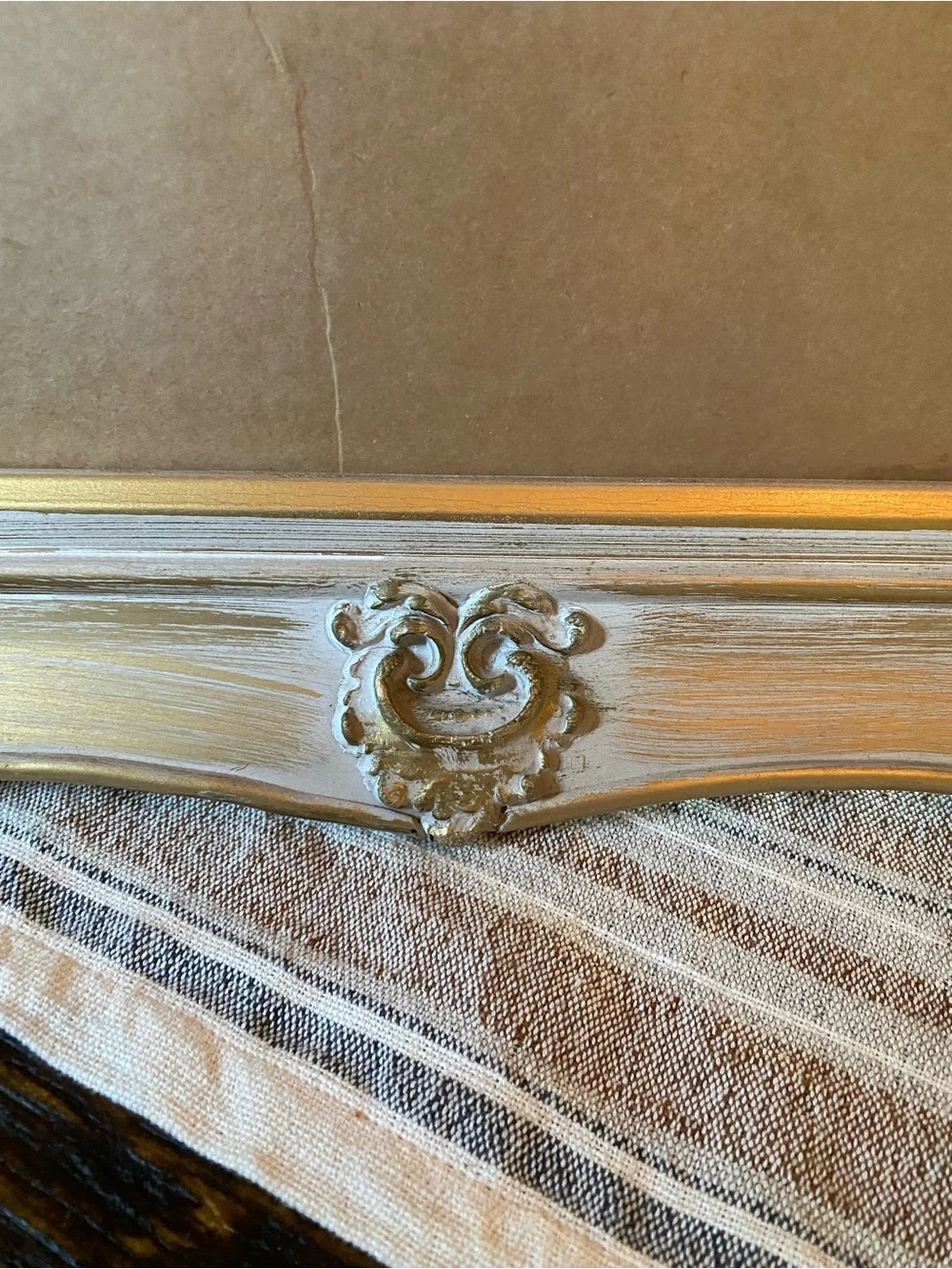Vintage Hollywood Regency Picture Frame – Ornate Rococo Gold Gesso